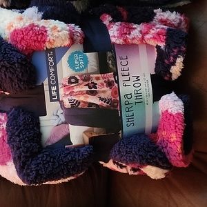 Sherpa Fleece Throw